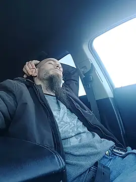 JohnnyFaster online show from 12-21-25, 09:15