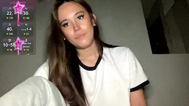 MeganTheRarest online show from 06-18-26, 03:28