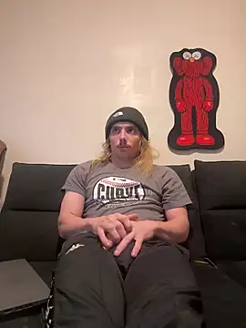 Snapshot of trippyski chatting on 01-02-25, 11:20 trippyski online show from 01-02-25, 11:20