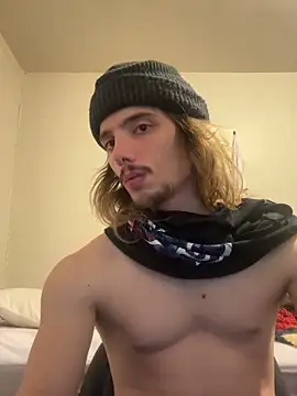 Snapshot of trippyski chatting on 02-03-25, 05:07 trippyski online show from 02-03-25, 05:07