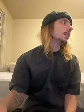 Snapshot of trippyski chatting on 02-09-25, 07:48 trippyski online show from 02-09-25, 07:48