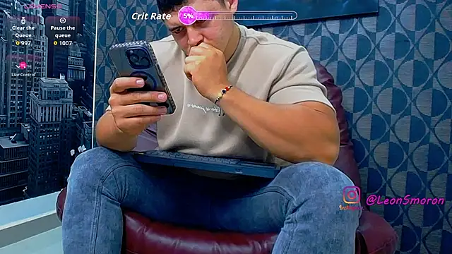 Leonsmoron online show from 07-19-26, 12:52