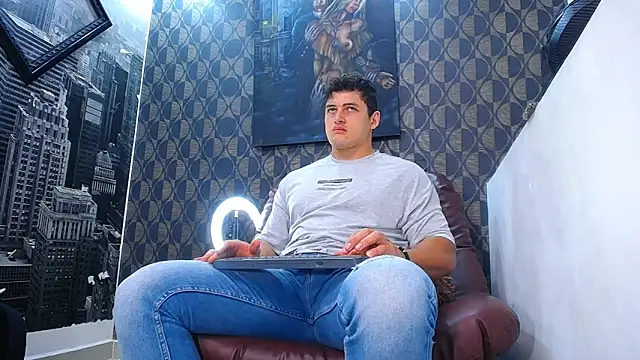 Leonsmoron online show from 03-30-26, 02:02