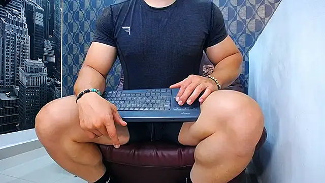 Leonsmoron online show from 04-11-26, 03:25