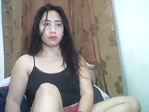 LOVENAYRA1 online show from 02-19-26, 03:03