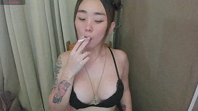 MissAyaCollins online show from 11-19-25, 04:45