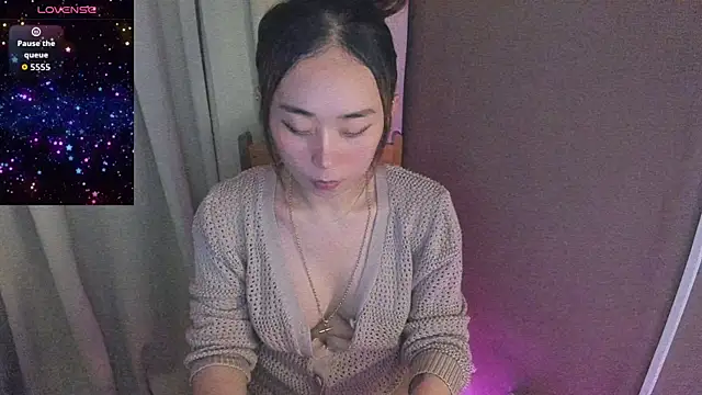 MissAyaCollins online show from 11-13-25, 06:17