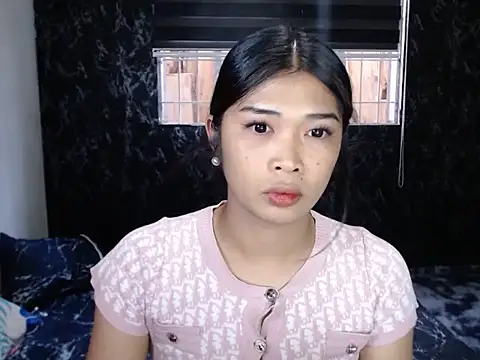 Maria-Moore online show from 04-14-26, 09:47