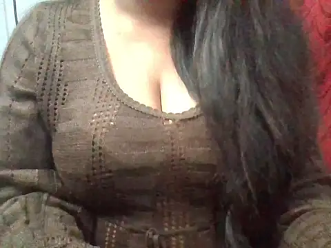 Snapshot of Roopshikha39 chatting on 12-26-24, 07:05 Roopshikha39 online show from 12-26-24, 07:05