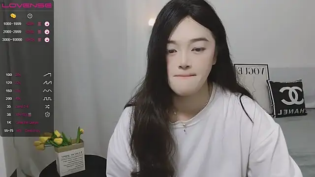 Snapshot of QiuPeiPeimmm chatting on 02-25-25, 01:43 QiuPeiPeimmm online show from 02-25-25, 01:43