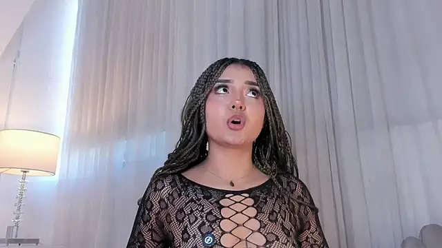 Emma Torres   online show from 02-11-26, 12:16