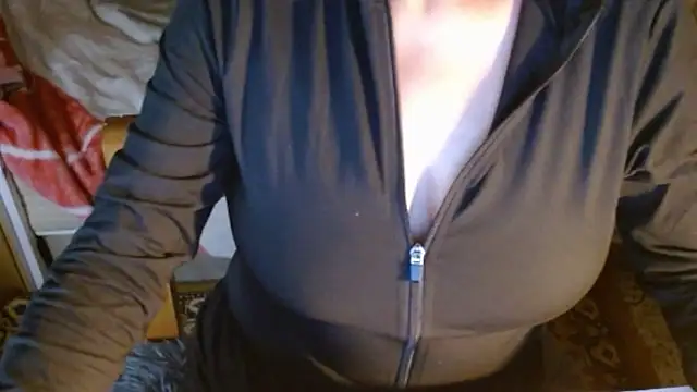 MysteryLadyxXx online show from 05-09-26, 02:20