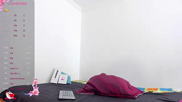 Snapshot of HEAVY_MEGAN chatting on 05-21-26, 02:14 HEAVY MEGAN online show from 05-21-26, 02:14