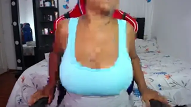 BellaKarla online show from 06-20-26, 10:59