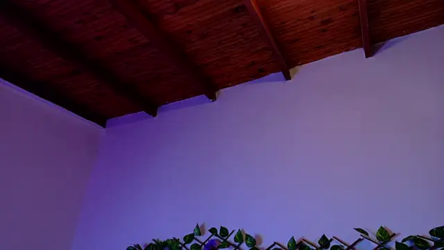 annie barozzi online show from 10-10-25, 01:34