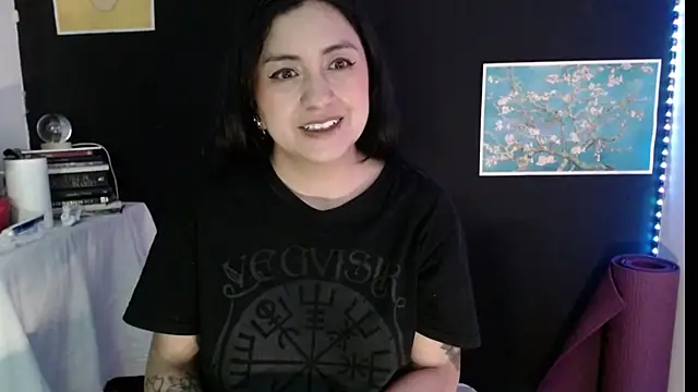 Snapshot of AbsentaVert chatting on 05-11-26, 01:07 AbsentaVert online show from 05-11-26, 01:07