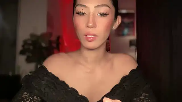 Bella Gordon online show from 12-18-25, 08:23