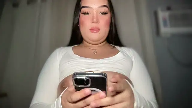 MissCataleyaxxx online show from 12-14-25, 11:05