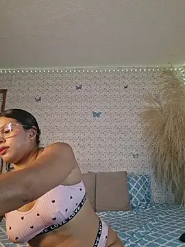 caylinhot7 online show from 10-30-25, 04:55