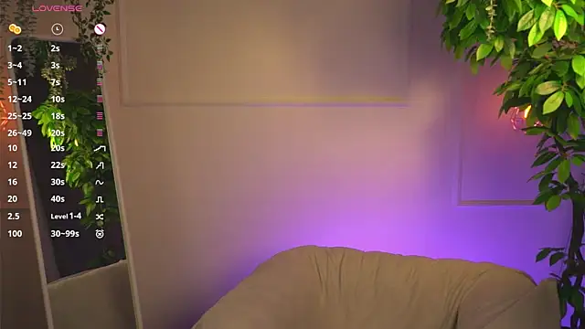Snapshot of -JuicyMolly- chatting on 03-10-25, 07:18 -JuicyMolly- online show from 03-10-25, 07:18