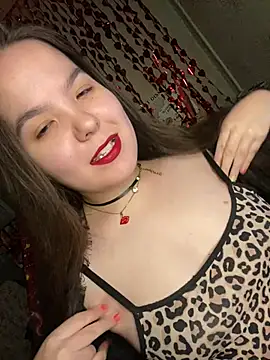 Snapshot of Var_Kiss chatting on 02-26-26, 01:44 Var Kiss online show from 02-26-26, 01:44