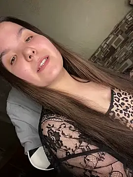 Snapshot of Var_Kiss chatting on 11-29-25, 02:06 Var Kiss online show from 11-29-25, 02:06