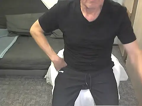 kiam471 online show from 11-11-25, 10:26