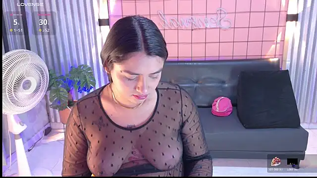 mensia hernandz online show from 11-15-25, 01:37