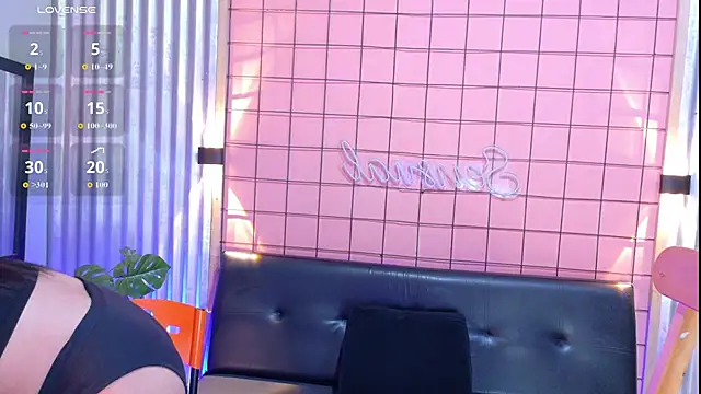 mensia hernandz online show from 12-20-25, 01:25