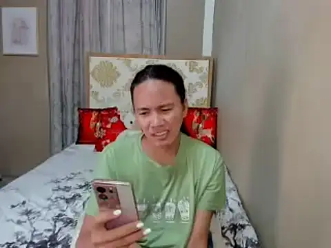 lady kim boner online show from 12-06-24, 07:37