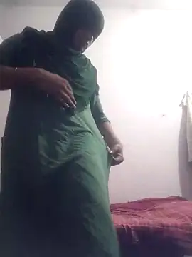 Snapshot of sonalicrossy chatting on 05-21-26, 12:46 sonalicrossy online show from 05-21-26, 12:46