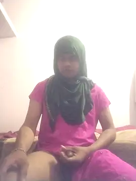 Snapshot of sonalicrossy chatting on 05-08-26, 10:30 sonalicrossy online show from 05-08-26, 10:30