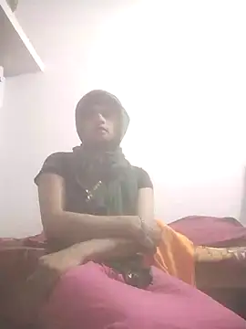 Snapshot of sonalicrossy chatting on 10-04-25, 09:49 sonalicrossy online show from 10-04-25, 09:49