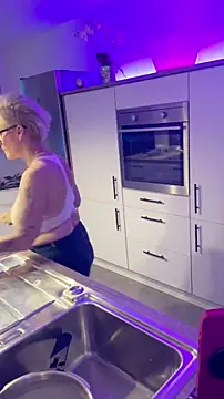 German Milf online show from 03-22-25, 05:31