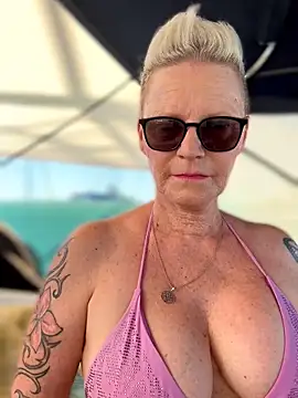 German Milf online show from 06-20-26, 10:20