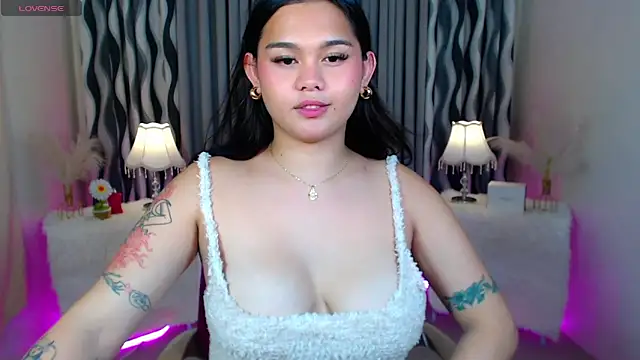 Snapshot of Ella_Fantasiax chatting on 09-28-25, 02:46 Ella Fantasiax online show from 09-28-25, 02:46