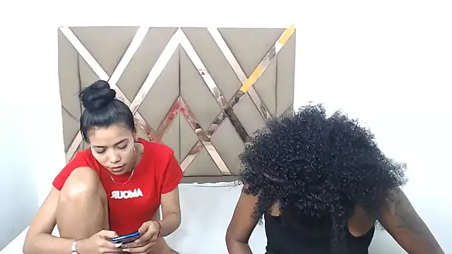 lizeth keilyn online show from 03-28-26, 02:51