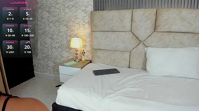 Cris  sweet online show from 11-18-25, 11:46