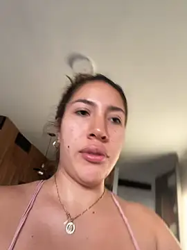 Snapshot of daniela_henao chatting on 06-09-26, 10:44 daniela henao online show from 06-09-26, 10:44