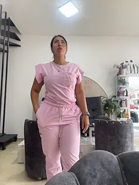 daniela henao online show from 04-10-26, 02:13