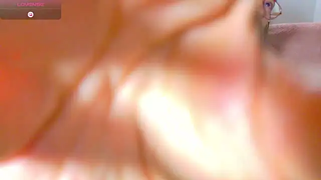 Snapshot of isabelle_adj chatting on 06-14-26, 05:52 isabelle adj online show from 06-14-26, 05:52