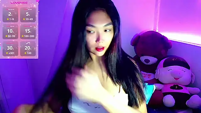 TR4NSCUTI3 online show from 10-20-25, 08:09