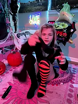 Cutiepiespanks online show from 10-29-25, 12:09