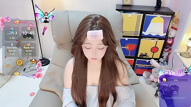 Snapshot of TUTU-CN chatting on 02-04-26, 11:38 TUTU-CN online show from 02-04-26, 11:38