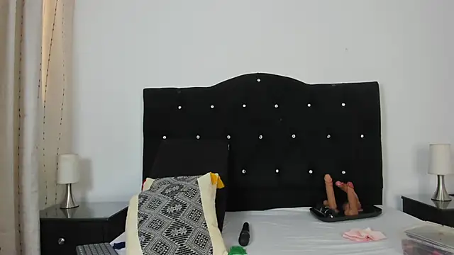 Keira Lennox online show from 11-22-25, 11:42