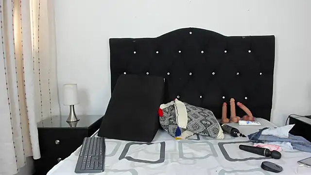 Keira Lennox online show from 10-02-25, 11:35