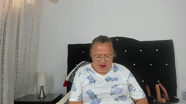 Keira Lennox online show from 11-11-25, 11:27