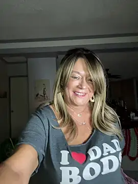 Snapshot of cowgirlc chatting on 03-12-26, 02:50 cowgirlc online show from 03-12-26, 02:50