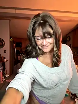 Snapshot of cowgirlc chatting on 11-07-25, 03:11 cowgirlc online show from 11-07-25, 03:11