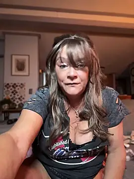 Snapshot of cowgirlc chatting on 05-21-26, 02:42 cowgirlc online show from 05-21-26, 02:42